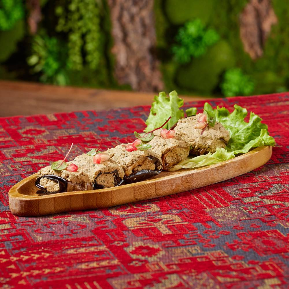 ბადრიჯანი ნიგვზით