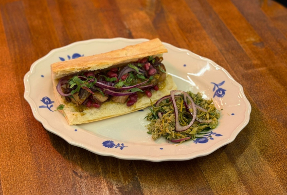 მწვადის სენდვიჩი დედას პურით