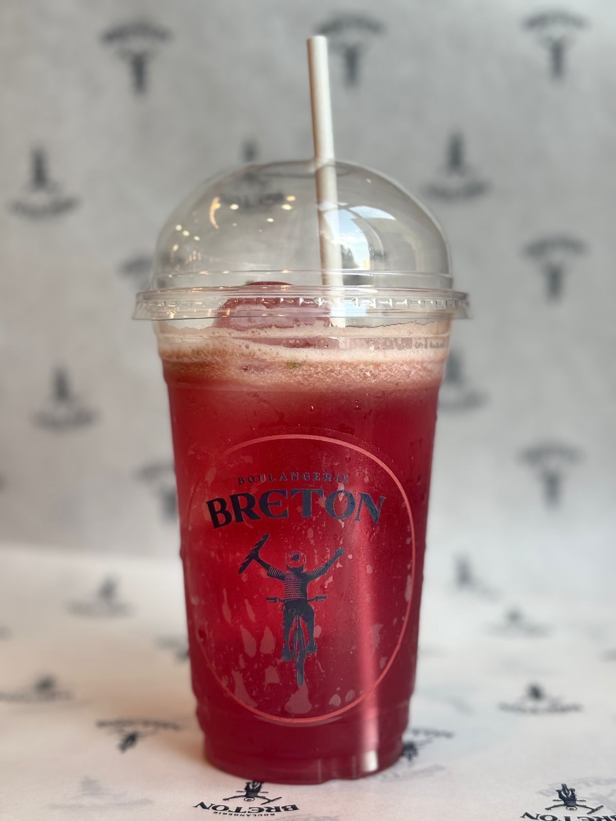 ლიმონათი კენკრით