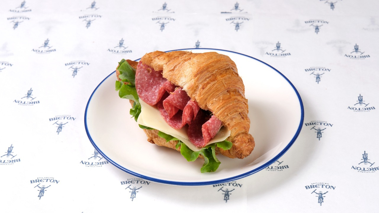 კრუასანი სალიამით