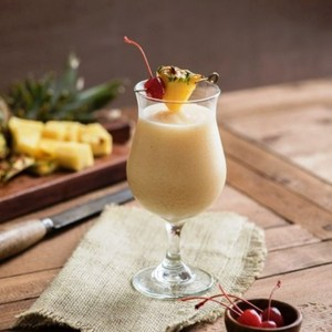 პინა კოლადა