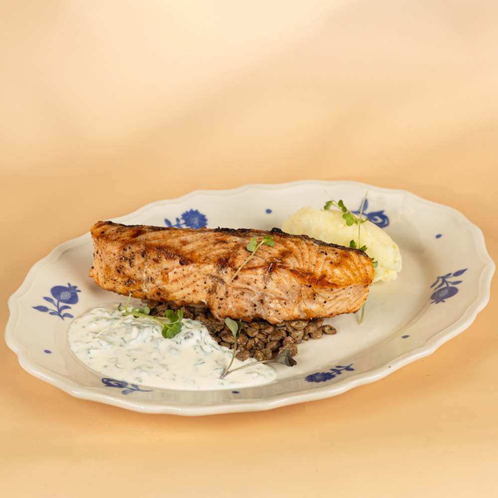 გრილზე მომზადებული ორაგული