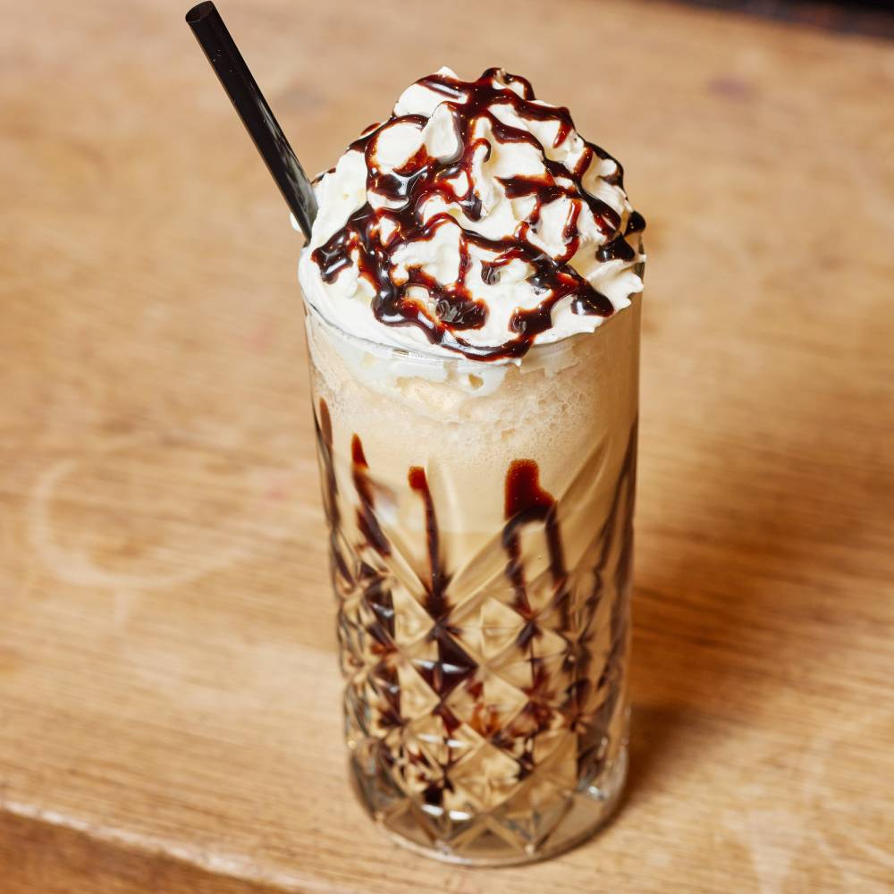 ცივი ყავა ნაყინით