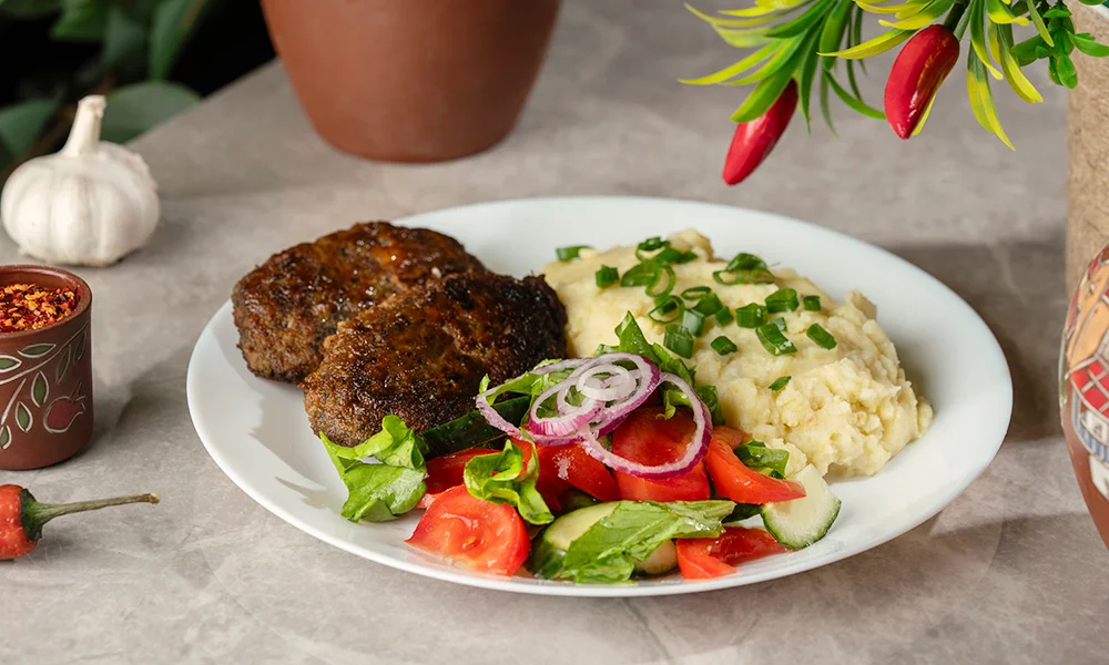 კატლეტი და პიურე