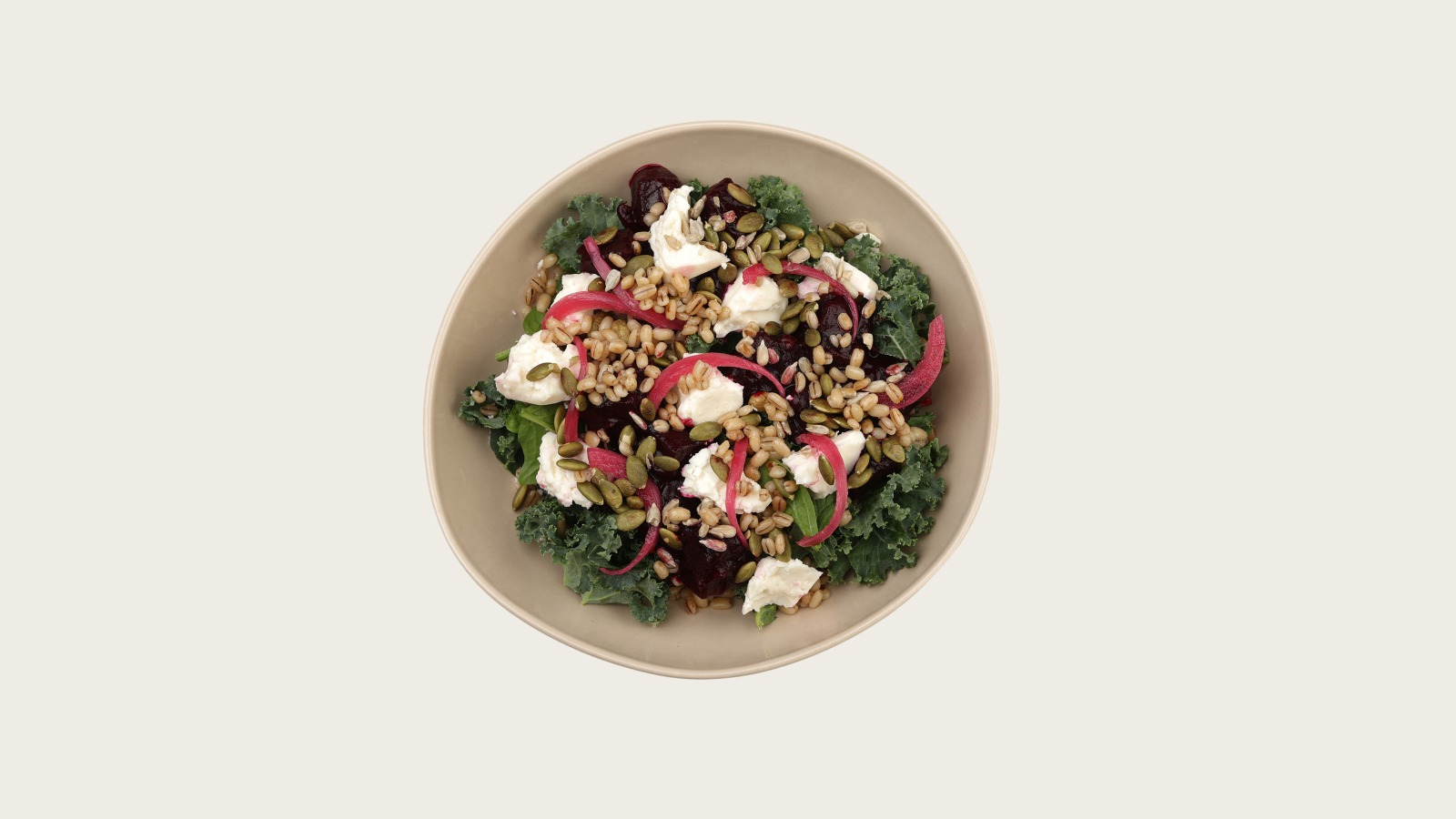 ჭარხლის და ფეტას სალათი ქერით