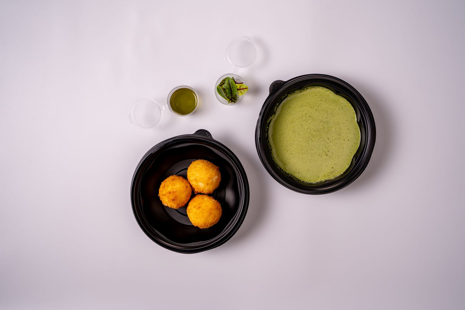 Tashmijabi Balls with Herb Sauce