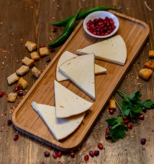 ყველი შებოლილი სულგუნი