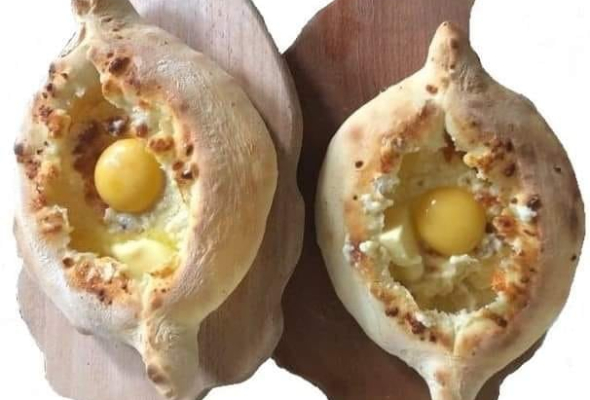 ხაჭაპური აჭარული (ცომგამოცლილი)