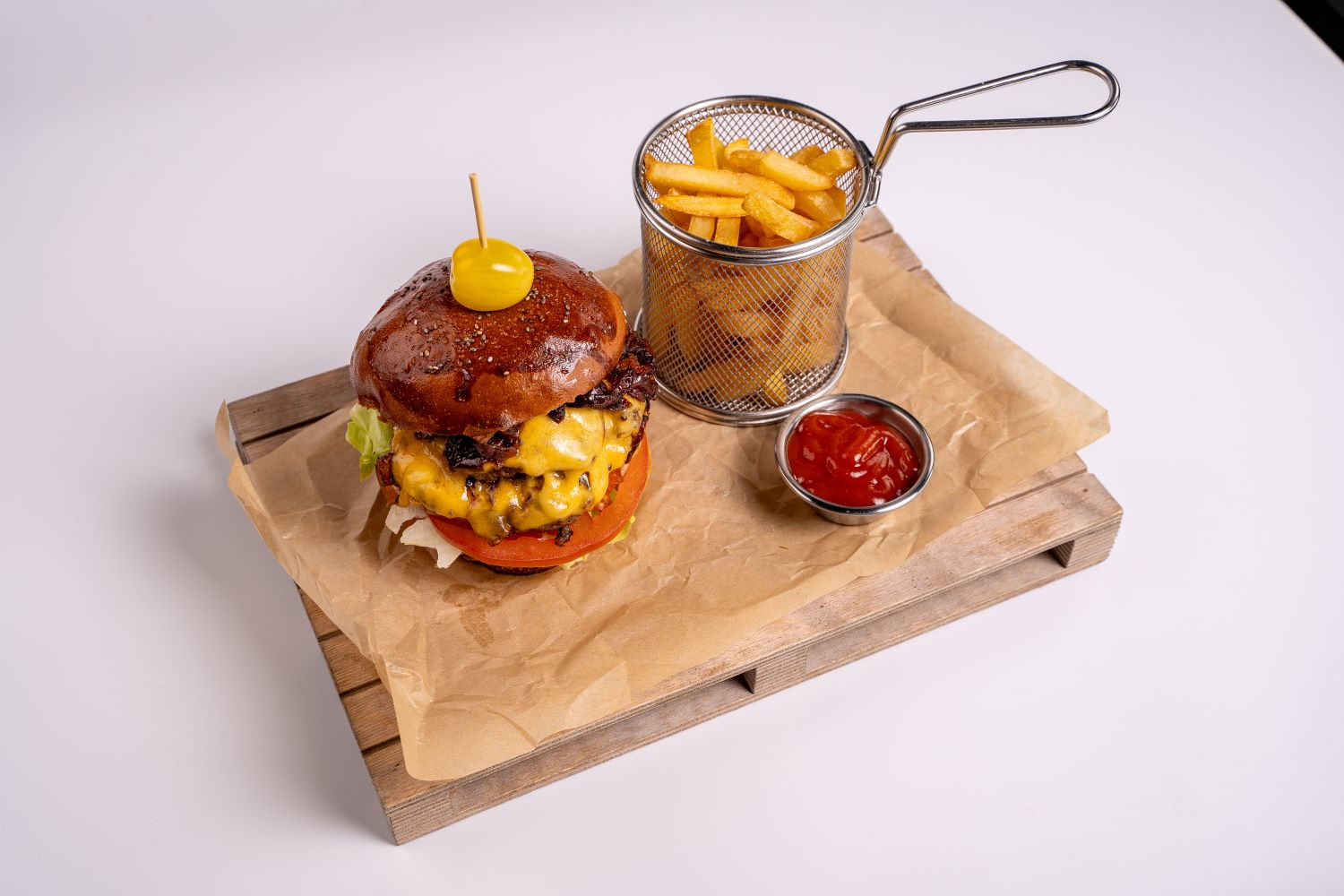 Beef Burger with Bacon Jam